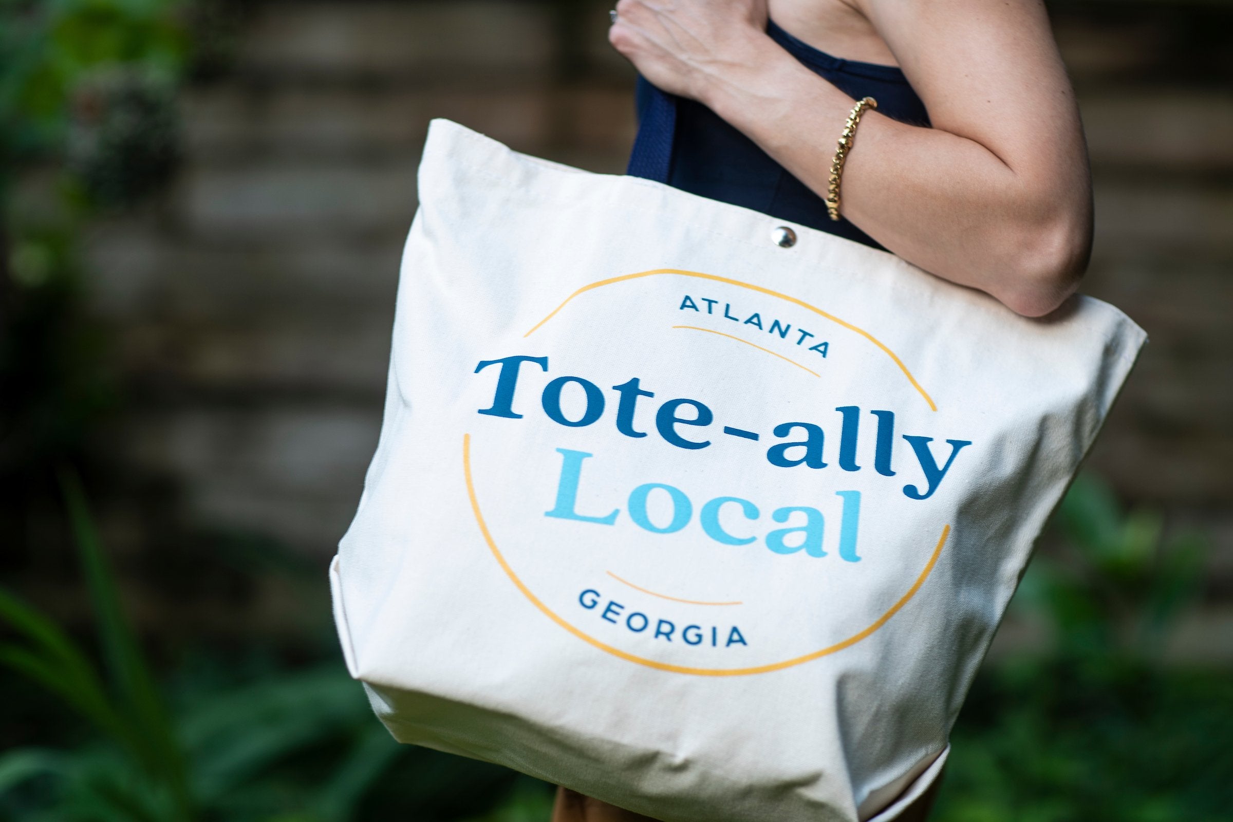 Tote-ally Still in Fashion - Tallahassee Magazine